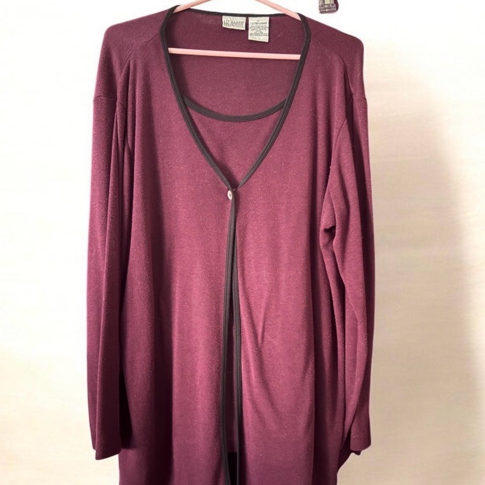 🛑LAST CHANCE🛑Liz Baker Eggplant Colored Sweater & Maxi Skirt Set & Black Trim